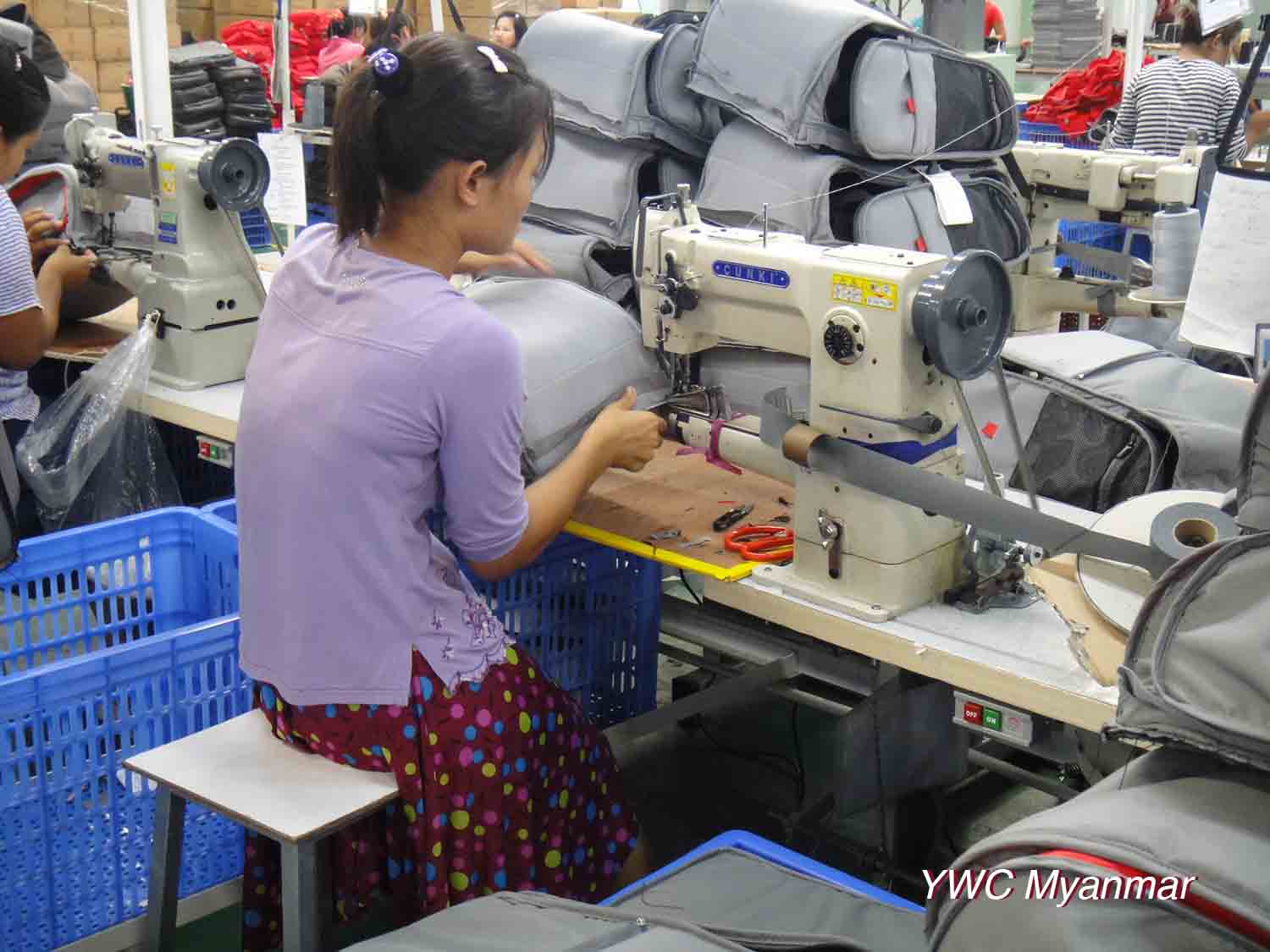 12 Myanmer Factory - Sewing machine 02 (2015-06-04)